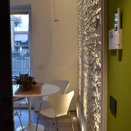 Serendipity - 4 - 20 Posti Letto - 10 Bagni - 2 Parcheggi Privati - Alba Centro Storico