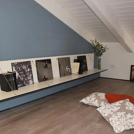 Serendipity - 4 - 20 Posti Letto - 10 Bagni - 2 Parcheggi Privati - Alba Centro Storico *
