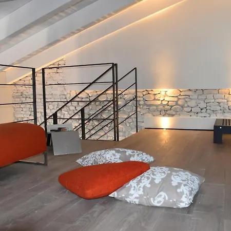 Serendipity - 4 - 20 Posti Letto - 10 Bagni - 2 Parcheggi Privati - Alba Centro Storico